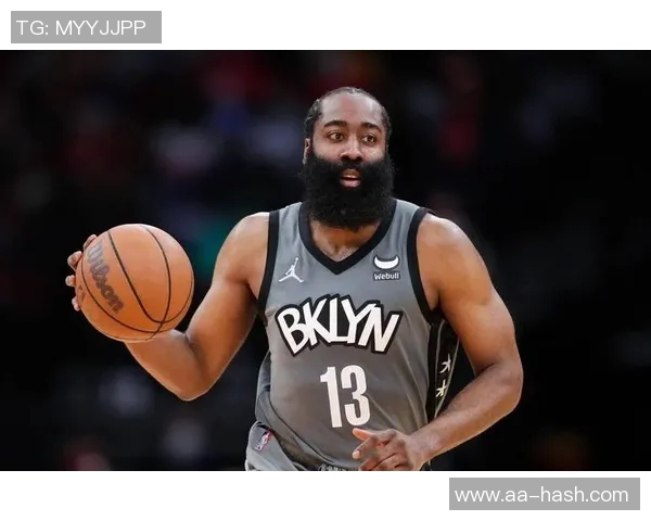 小里认为哈登应获双MVP库里与字母哥的荣誉应归他一份