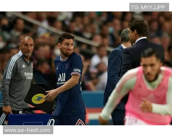 梅西与穆赫塔尔赛后互换球衣引发热议光膀子成新潮流 梅西与穆赫塔尔赛后互换球衣引发热议光膀子成新潮流