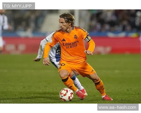 莱切前锋莫伦特称赞魔笛状态如25岁目标超越他两次并穿上皇马球衣