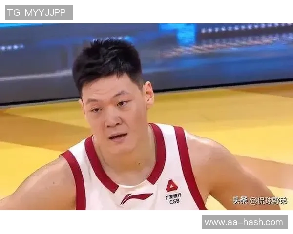 米奇分析文班下半场防守表现显著提升覆盖范围决定比赛走势